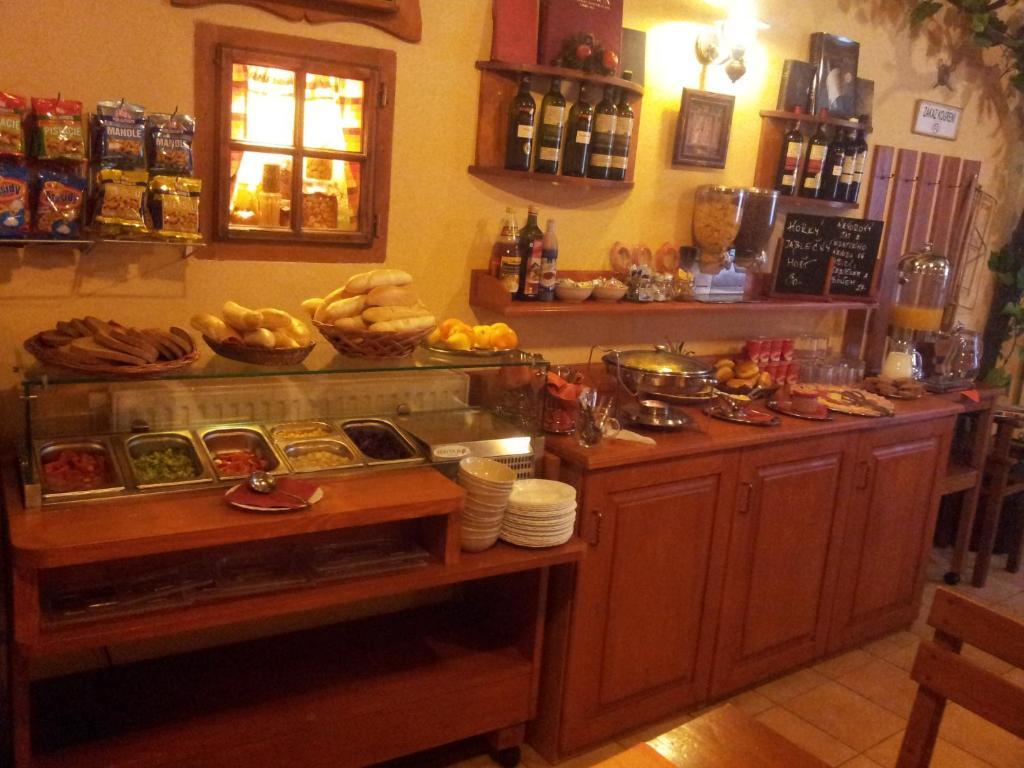 Hotel Excellent Kroměříž Dış mekan fotoğraf