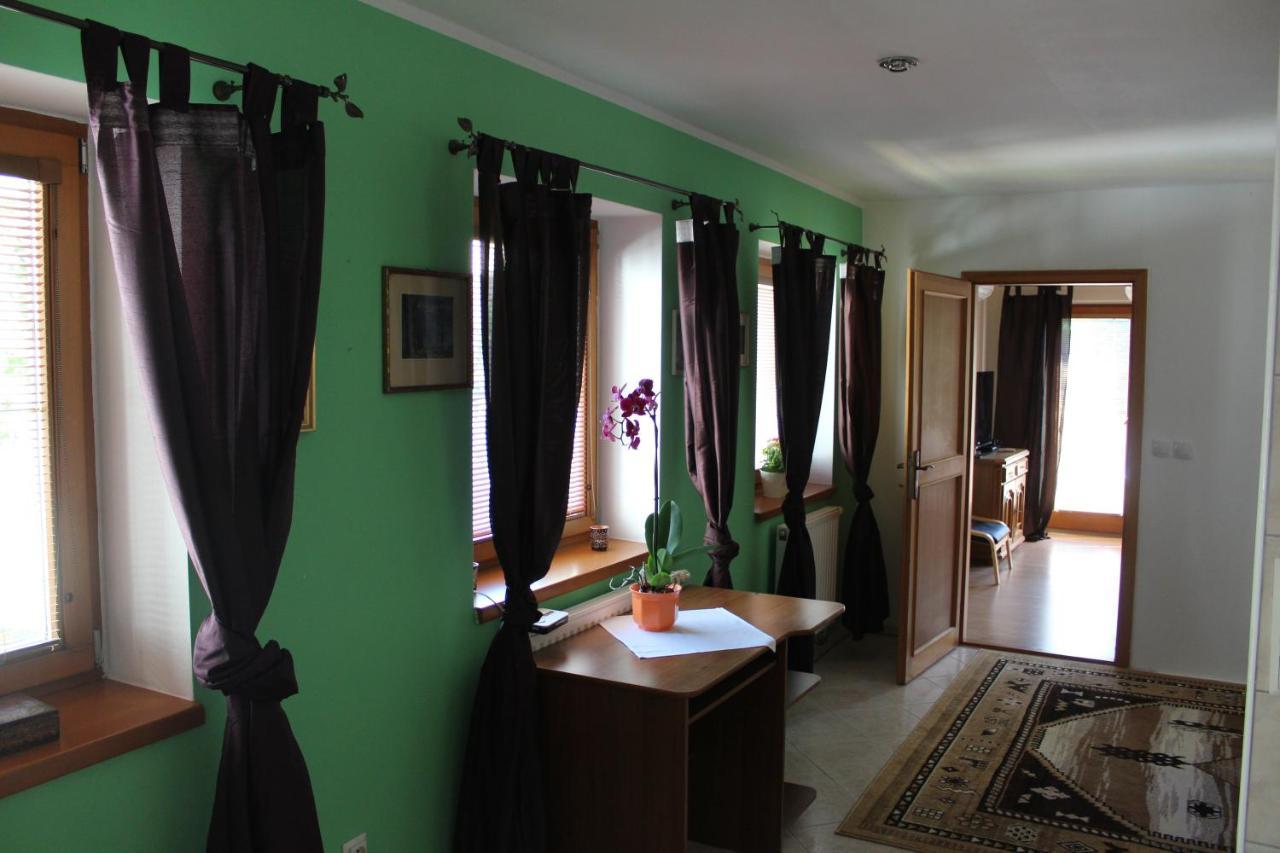 Hotel Excellent Kroměříž Dış mekan fotoğraf